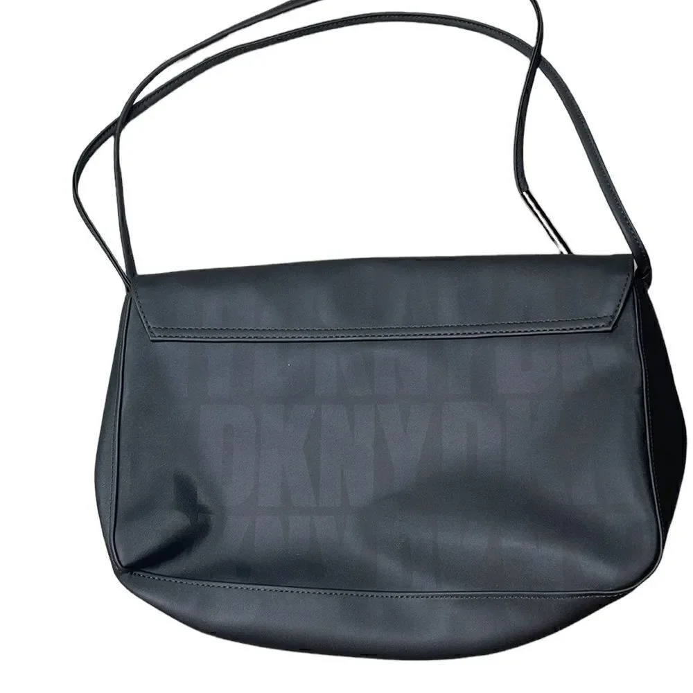 DKNY Grey Shoulder Bag.‎